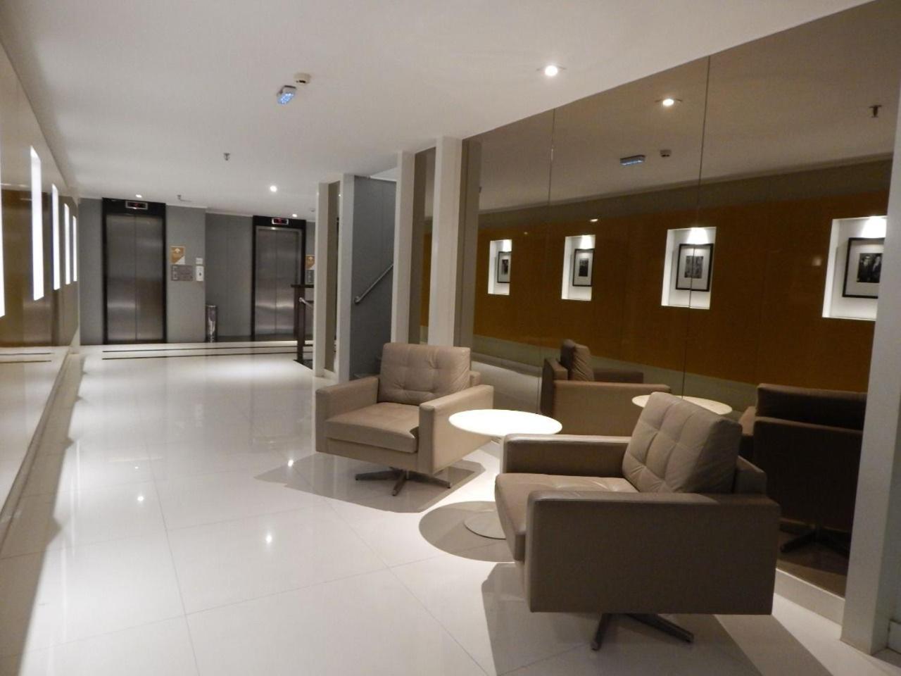 Jk Apart Hotel - Kubitschek Brasília Extérieur photo